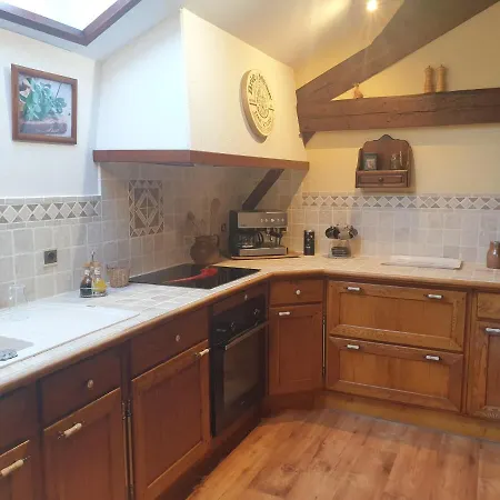 La Grange De Mombel Nyaraló