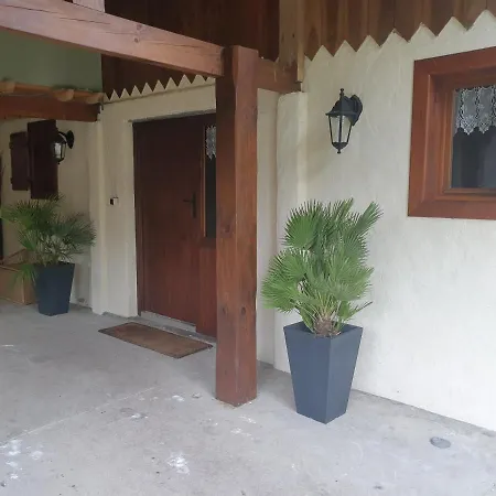 Nyaraló La Grange De Mombel Losse