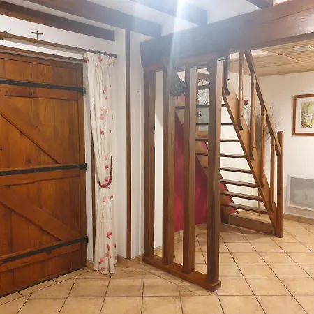 La Grange De Mombel Prázdninový dům