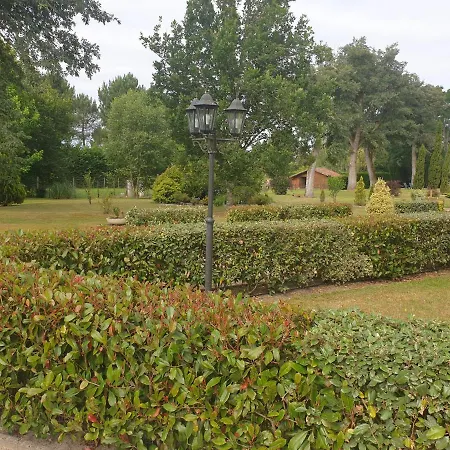 La Grange De Mombel Nyaraló Losse