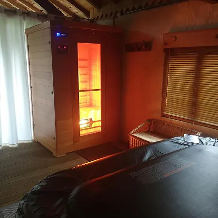 La Grange De Mombel Nyaraló *