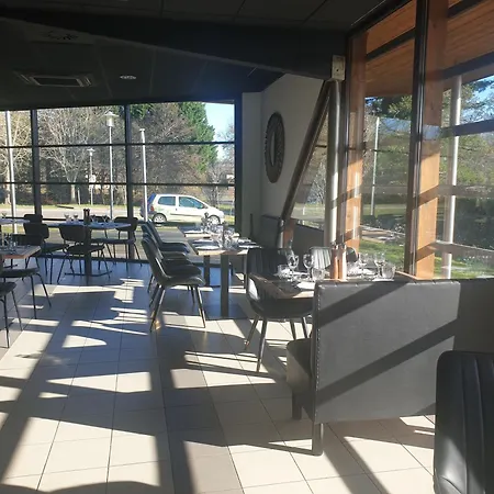 Nyaraló La Grange De Mombel *