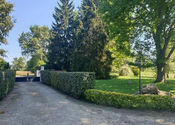 La Grange De Mombel *