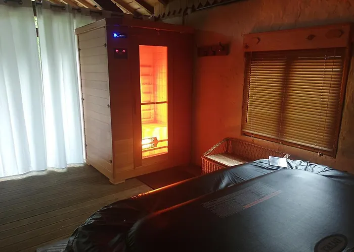 La Grange De Mombel 펜션 *