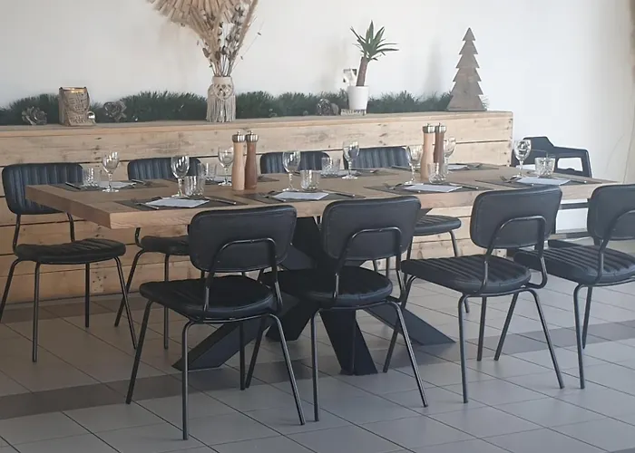 La Grange De Mombel 펜션 *